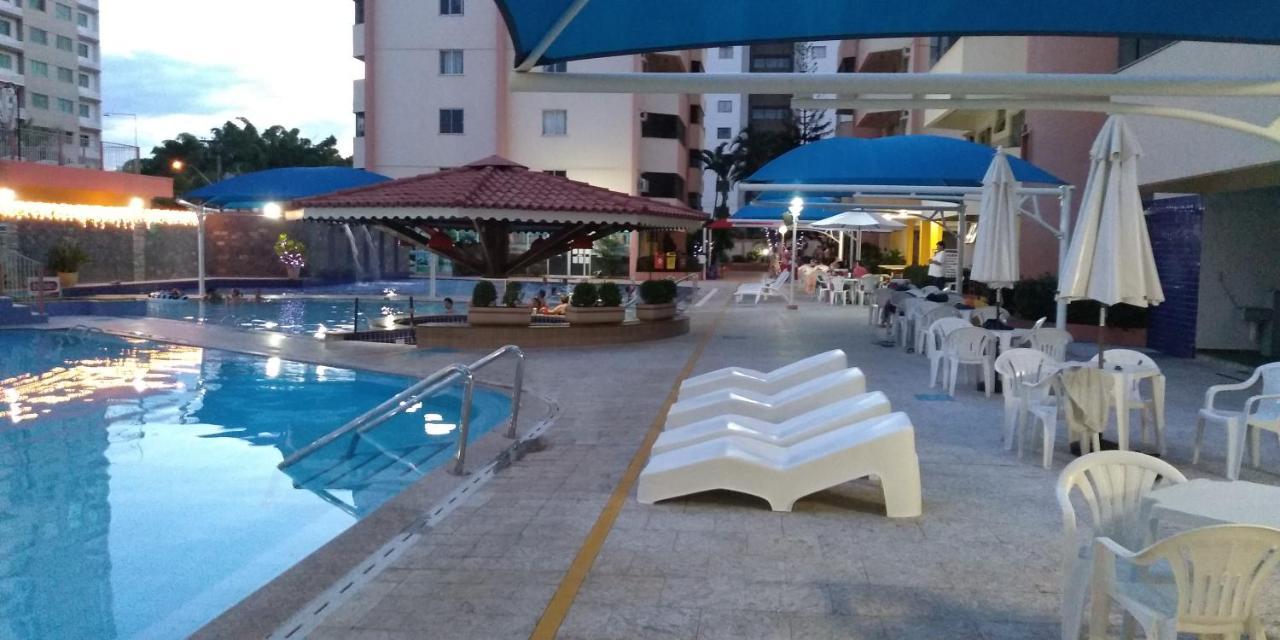 Apartamento Cond. Parque águas Quentes Apto. 2 Suítes *